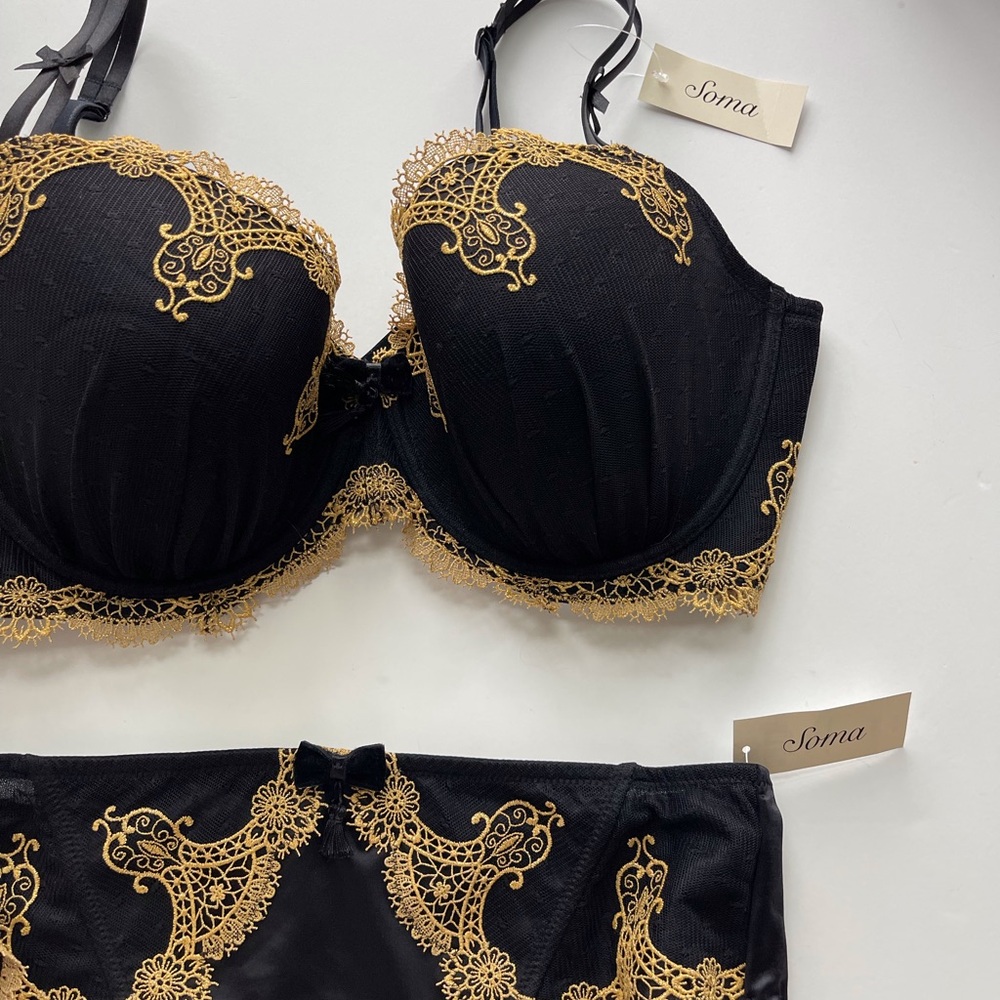 NWT Soma 2 Pc 40DD Bra L Panty Set Limited Edition Decadent Gold Embroidery Bow